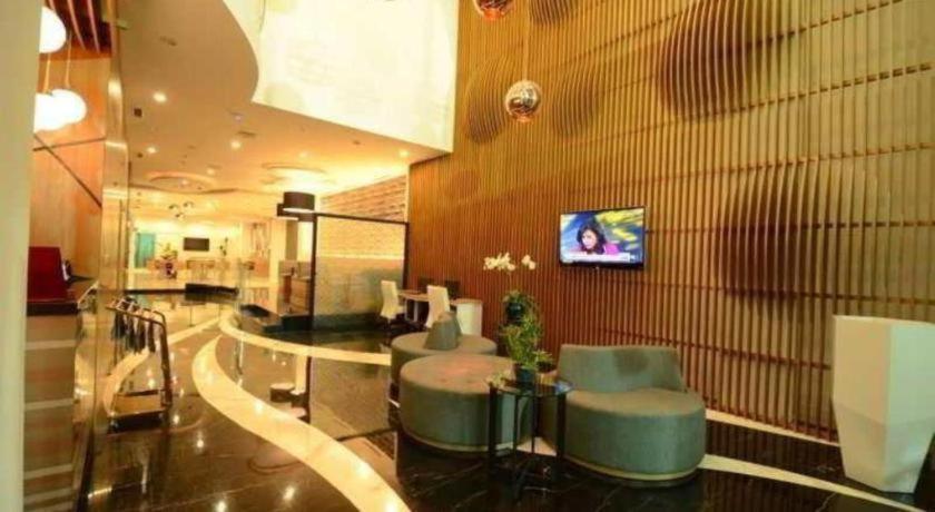 Clay Hotel Jakarta Bagian luar foto